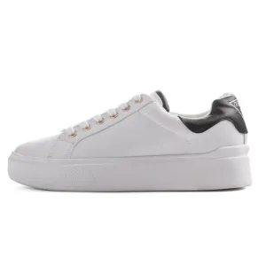 GUESS Perhaps Low-Top Platform Sneakers Women - WHTBLK