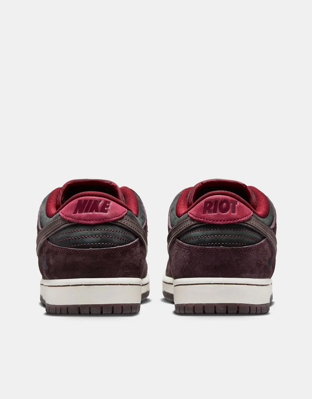 Nike SB 'Riot' Dunk Low Pro QS Skate Shoes - Mahogany/Dark Beetroot-Team Red-Sail