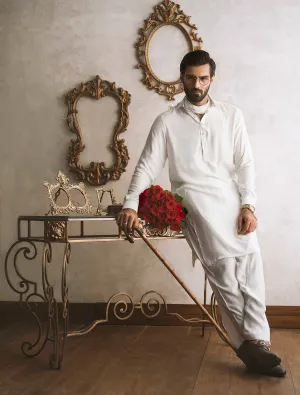 PLAIN WHITE KAMEEZ SHALWAR WITH FRONT LOGO