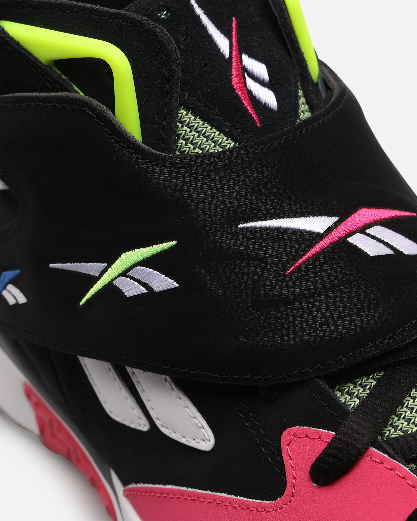 Reebok Preseason 94 Black/Pink