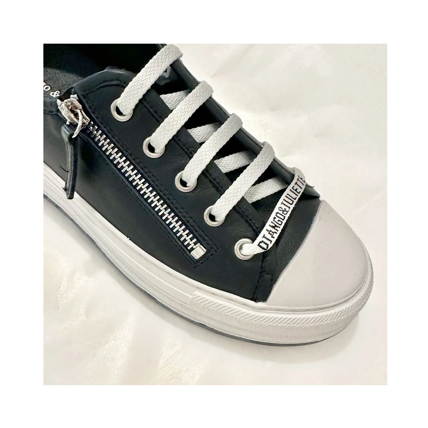 Shoe Giza - Navy & White