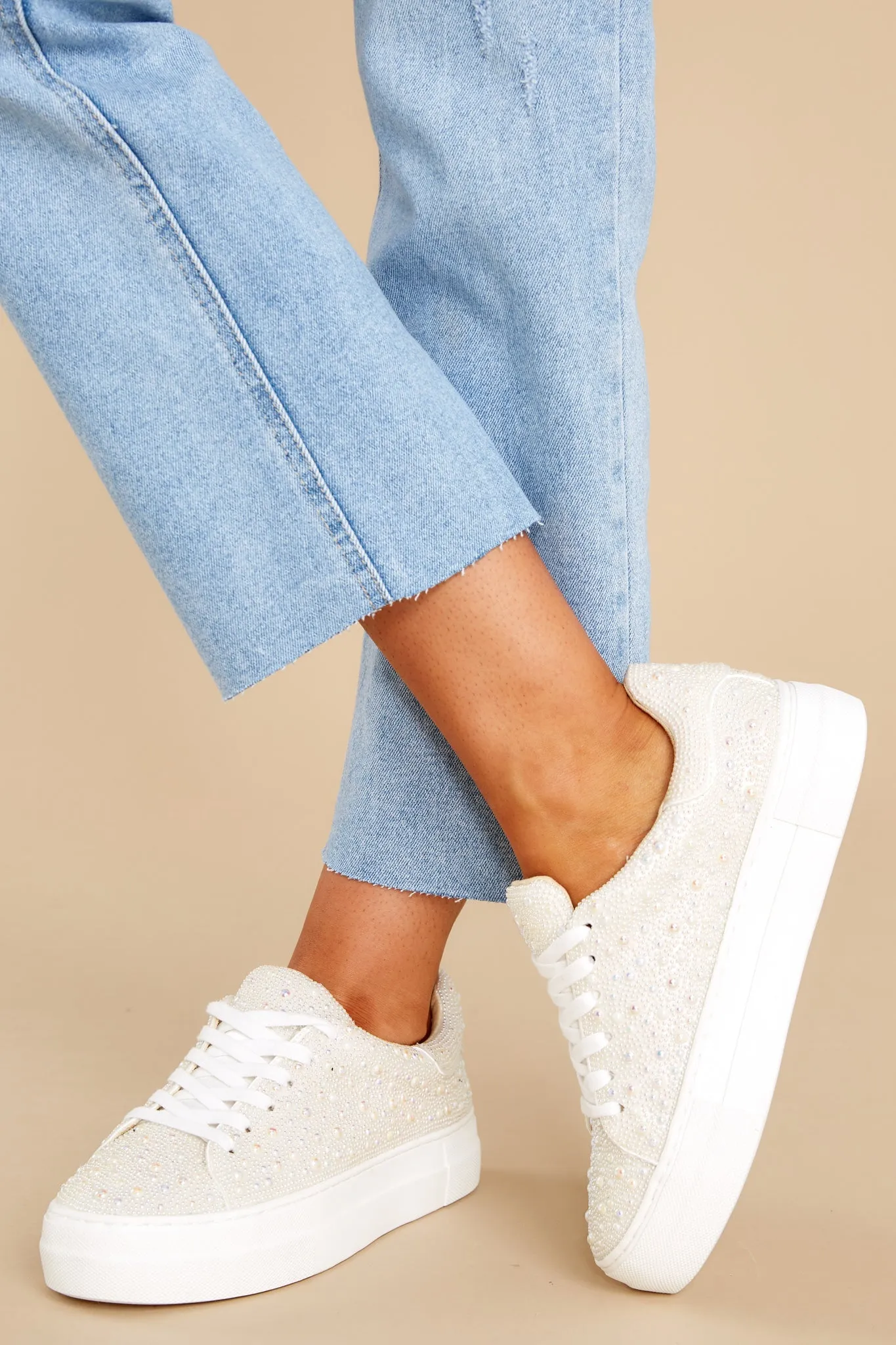 Sidny Ivory Sneakers