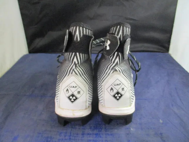 Used Under Armour Highlight Cleats Youth Size 3.5Y